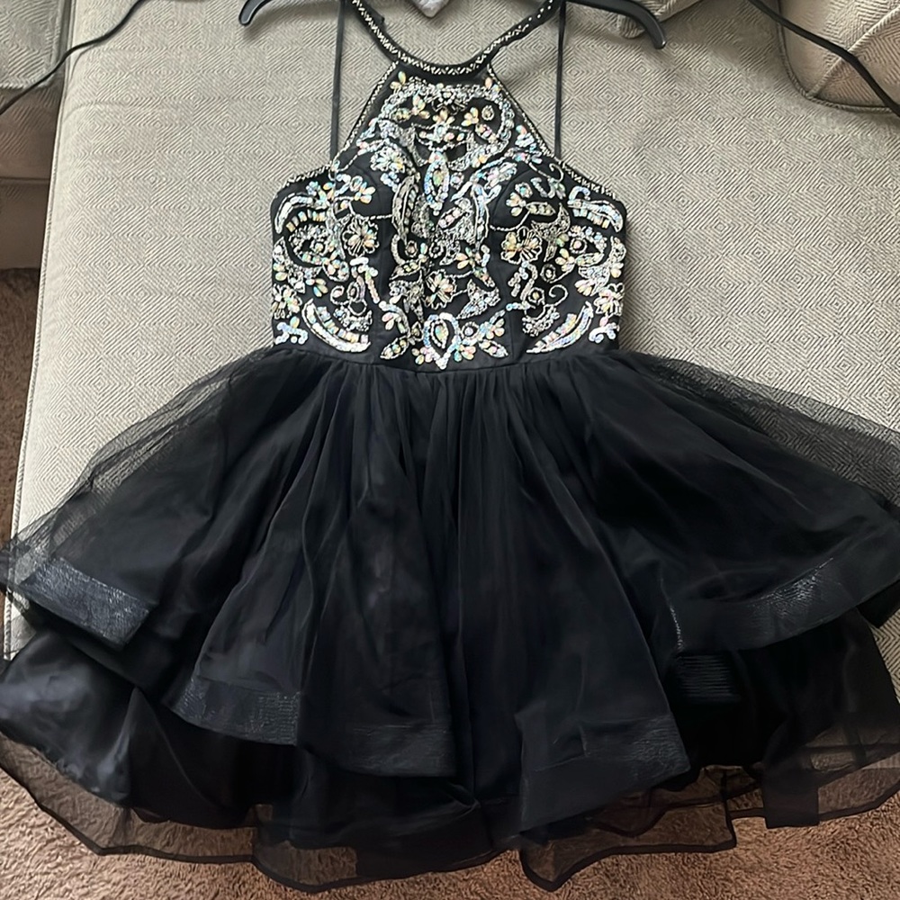 Bee Darlin prom/homecoming dress